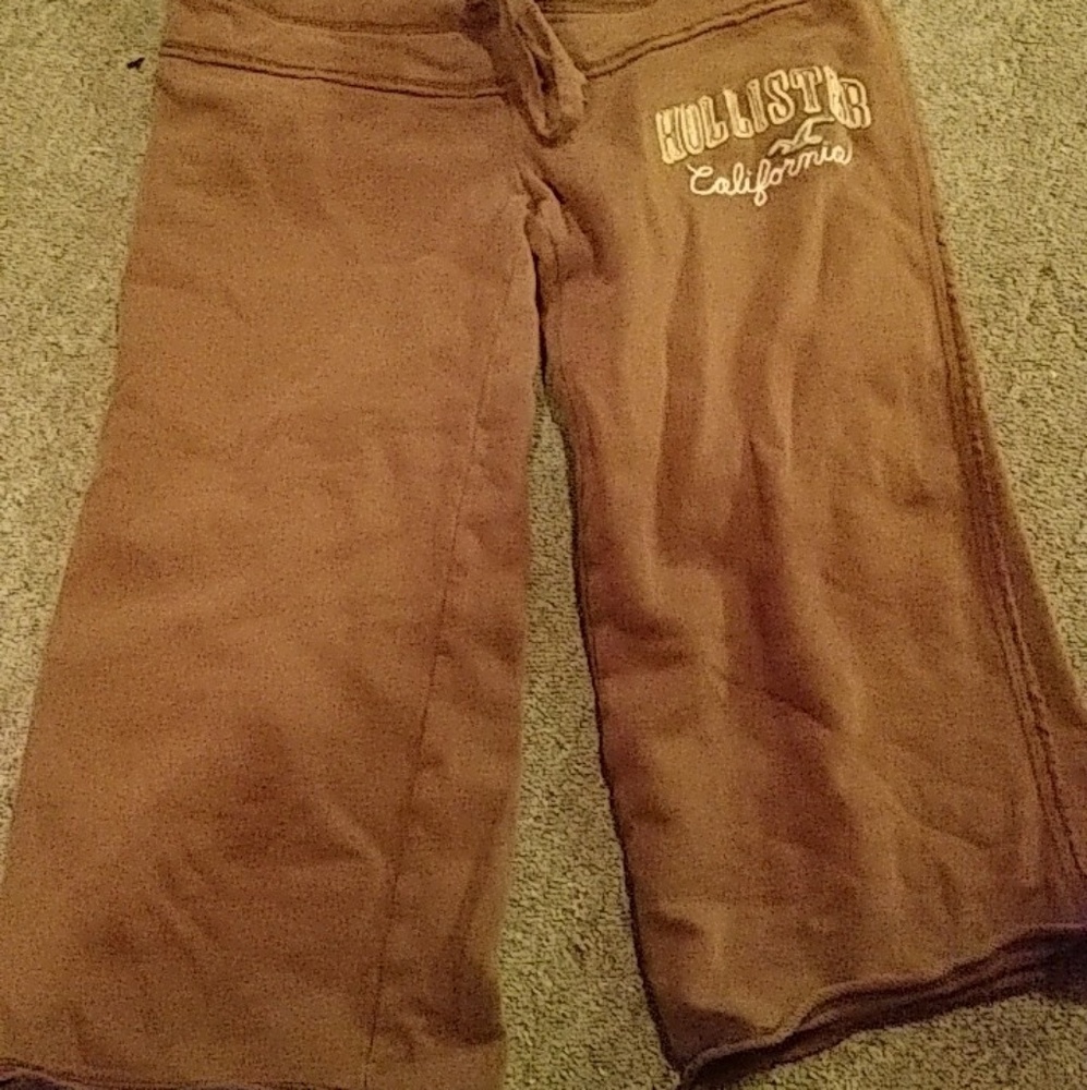 Hollister capri pants